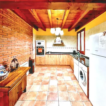 Charming House In Ogassa, Perfect For 10 Guests Holiday home Ogassa