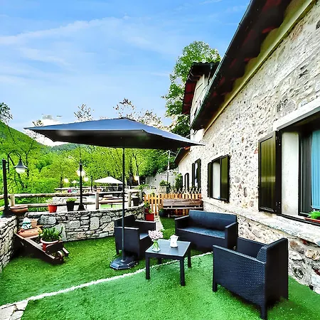 Holiday home Charming House In Ogassa, Perfect For 10 Guests *