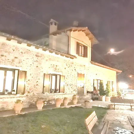 Charming House In Ogassa, Perfect For 10 Guests Holiday home