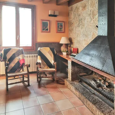 Holiday home Charming House In Ogassa, Perfect For 10 Guests *
