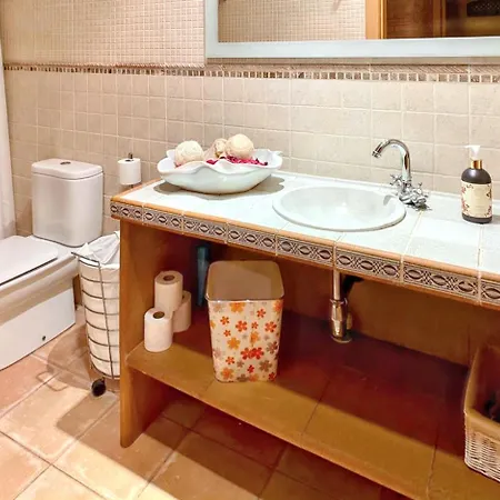 Holiday home Charming House In Ogassa, Perfect For 10 Guests