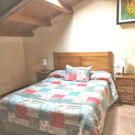 Charming House In Ogassa, Perfect For 10 Guests Ogassa